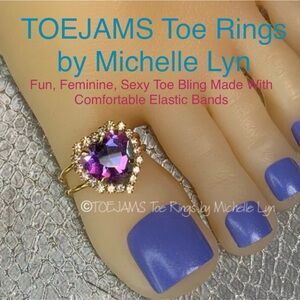 I’M GOING LIVE! 🩷LIKE THIS LISTING SO YOU KNOW WHEN I’M GOING LIVE!🩷